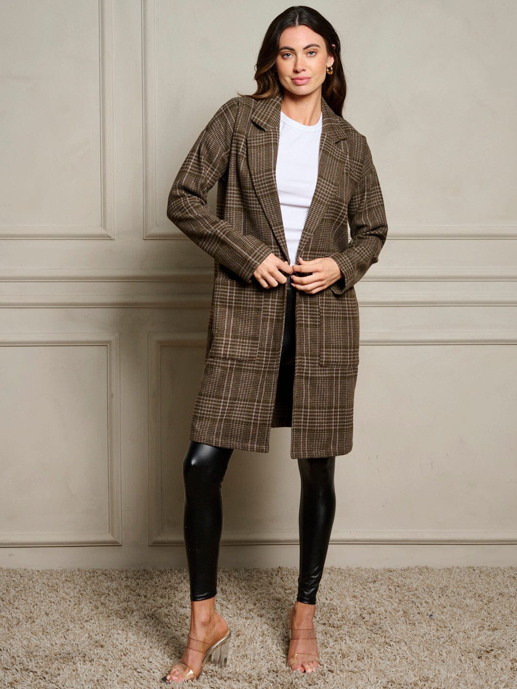 Women's long sleeve button closure pockets plaid coat